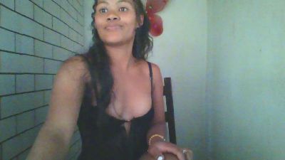 Dillianah2625 live cam on Cam4