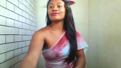 Dillianah2625 live cam on Cam4