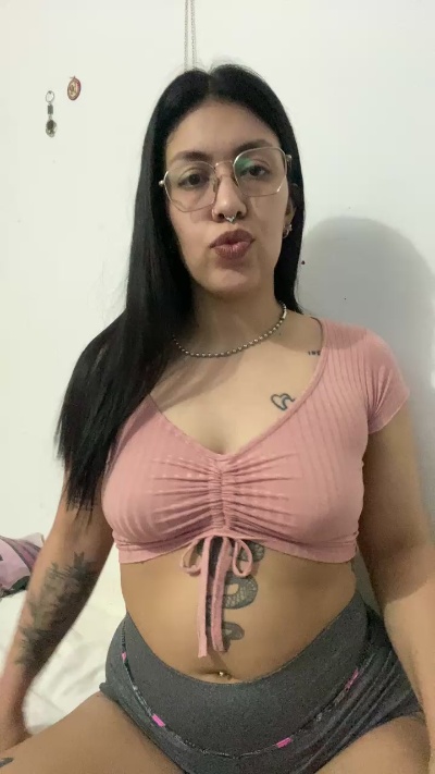 DimeAria live cam on Cam4