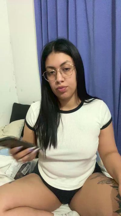 DimeAria live cam on Cam4