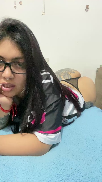 DimeAria live cam on Cam4