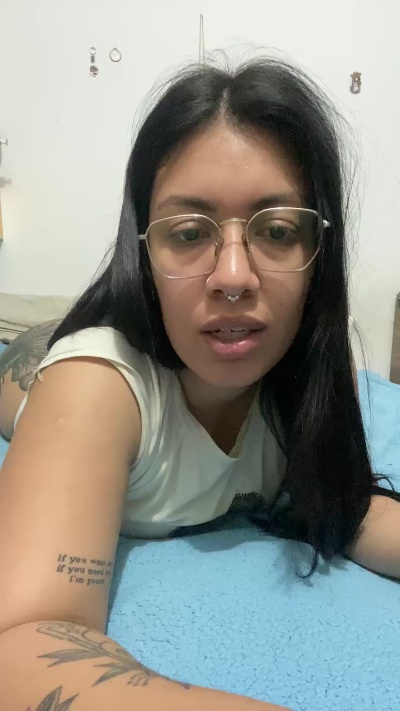 DimeAria live cam on Cam4