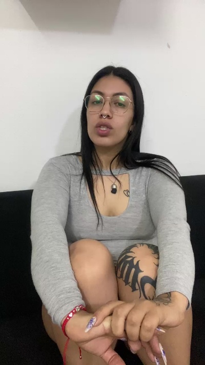 DimeAria live cam on Cam4