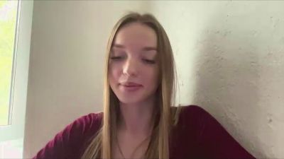 DinaMccowin live cam on Cam4