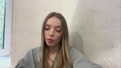 DinaMccowin live cam on Cam4