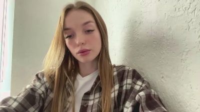 DinaMccowin live cam on Cam4