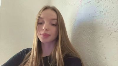 DinaMccowin live cam on Cam4