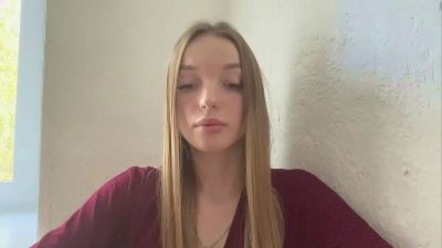 DinaMccowin live cam on Cam4