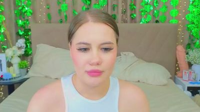 Dina_Mary live cam on Cam4