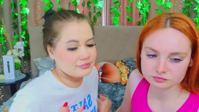 Dina_Mary live cam on Cam4