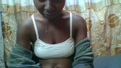 Dinah21 live cam on Cam4