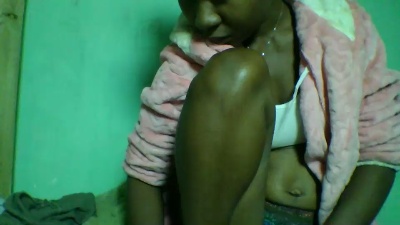 Dinah21 live cam on Cam4