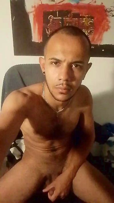 Diogocalado live cam on Cam4