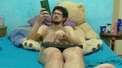 Dionissios666 live cam on Cam4