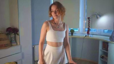DionnaWillinger live cam on Cam4
