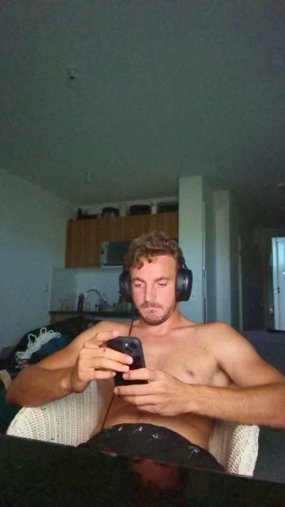 voyeur cam DiorInvictus