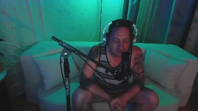 DirtyGino live cam on Cam4