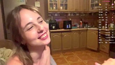 Dirty_Inn0cence live cam on Cam4