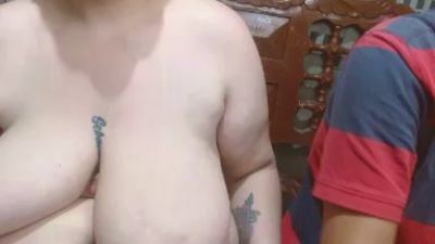 Dirty_Sandy live cam on Cam4