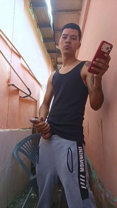Dirty_bratboy77 live cam on Cam4