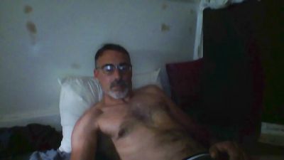 Discret3182 live cam on Cam4