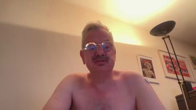 Discutaj live cam on Cam4