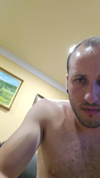 Disfruton95 live cam on Cam4