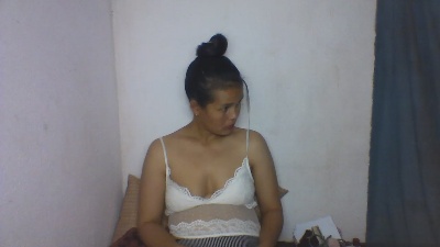 DivaLuna live cam on Cam4