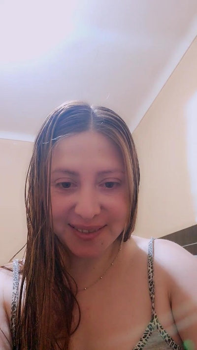 Divahot1 live cam on Cam4
