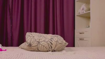 DivinaMcclearen live cam on Cam4