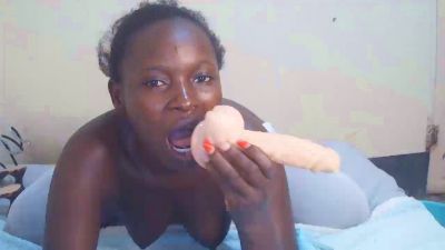 Divine_Ass live cam on Cam4