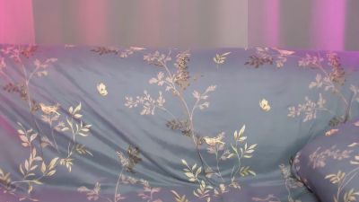 Divine_Desire live cam on Cam4