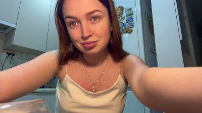 DixieOrofino live cam on Cam4