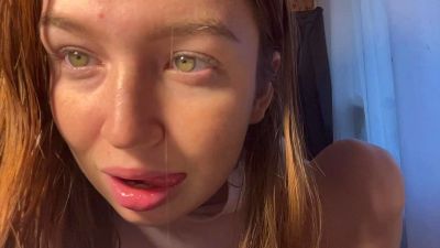 DixieOrofino live cam on Cam4