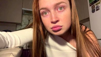 DixieOrofino live cam on Cam4