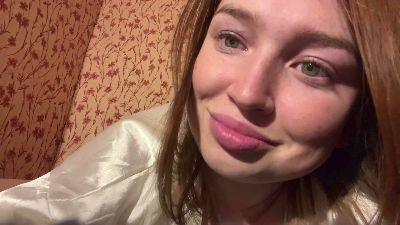 DixieOrofino live cam on Cam4