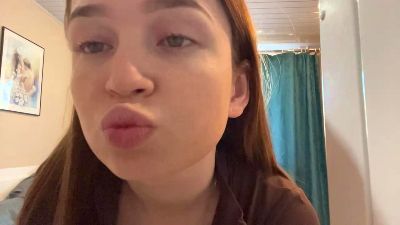 DixieOrofino live cam on Cam4
