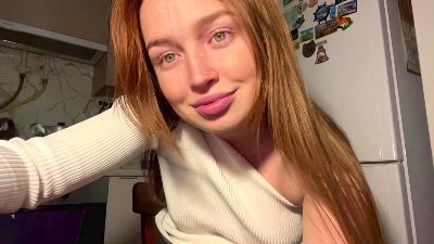 DixieOrofino live cam on Cam4