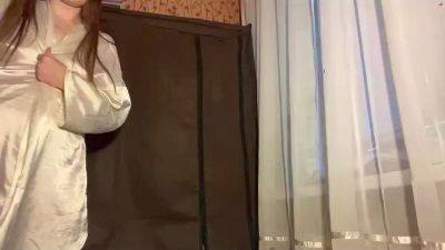 DixieOrofino live cam on Cam4