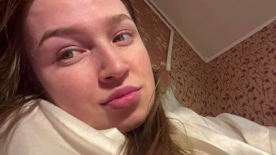 DixieOrofino live cam on Cam4