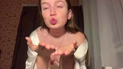 DixieOrofino live cam on Cam4