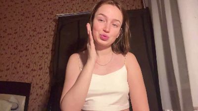 DixieOrofino live cam on Cam4