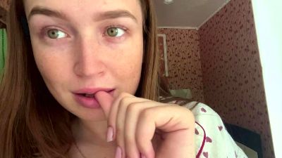 DixieOrofino live cam on Cam4