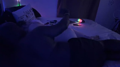 Dixieb live cam on Cam4