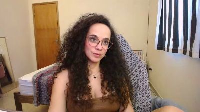 DizzyMissLizzyL live cam on Cam4