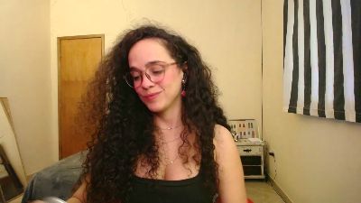 DizzyMissLizzyL live cam on Cam4