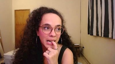 DizzyMissLizzyL live cam on Cam4