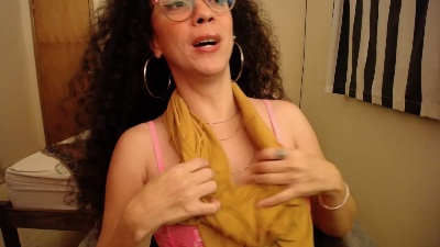 DizzyMissLizzyL live cam on Cam4