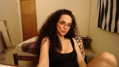 DizzyMissLizzyL live cam on Cam4
