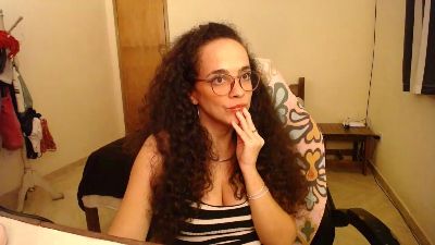 DizzyMissLizzyL live cam on Cam4
